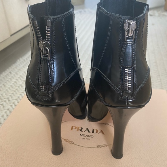 Prada platform black ankle boots with back zipper - Picture 7 of 8